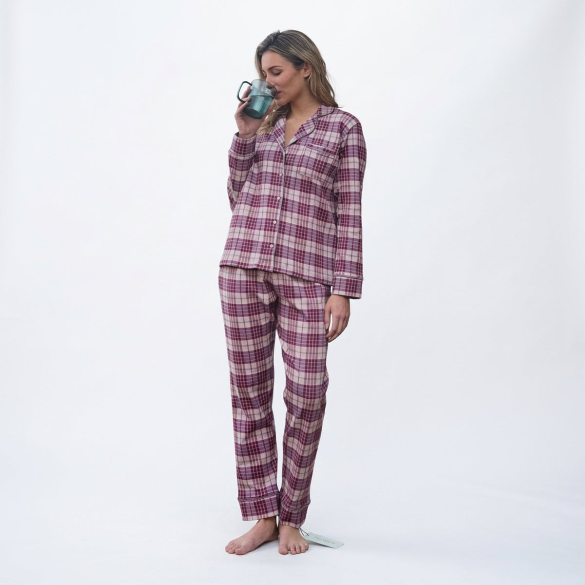 Pigiama Donna Lungo in Cotone Interlock Aperto Avanti Quadri Enrico Coveri Art.EP6244 - Boutique dell'Intimo e del Neonato